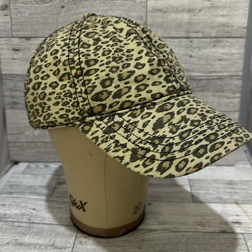Leopard print women’s baseball cap hat